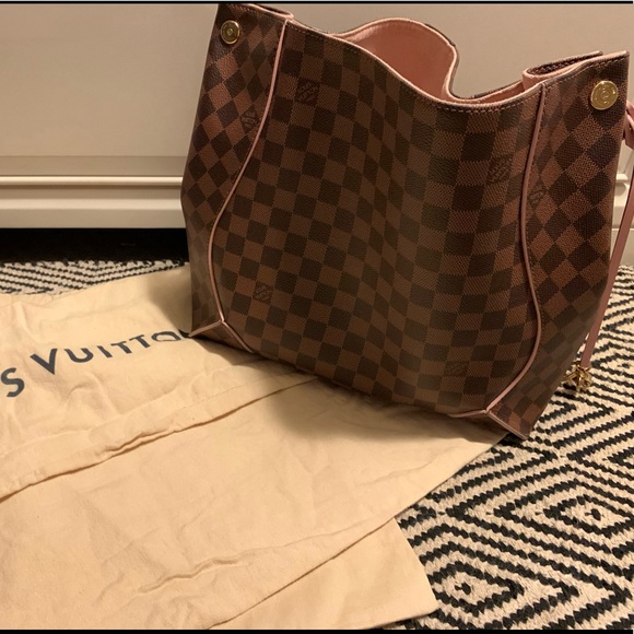SOLD! 2015 Authentic LV Cassia Handbag Rose Pink - Picture 2 of 8